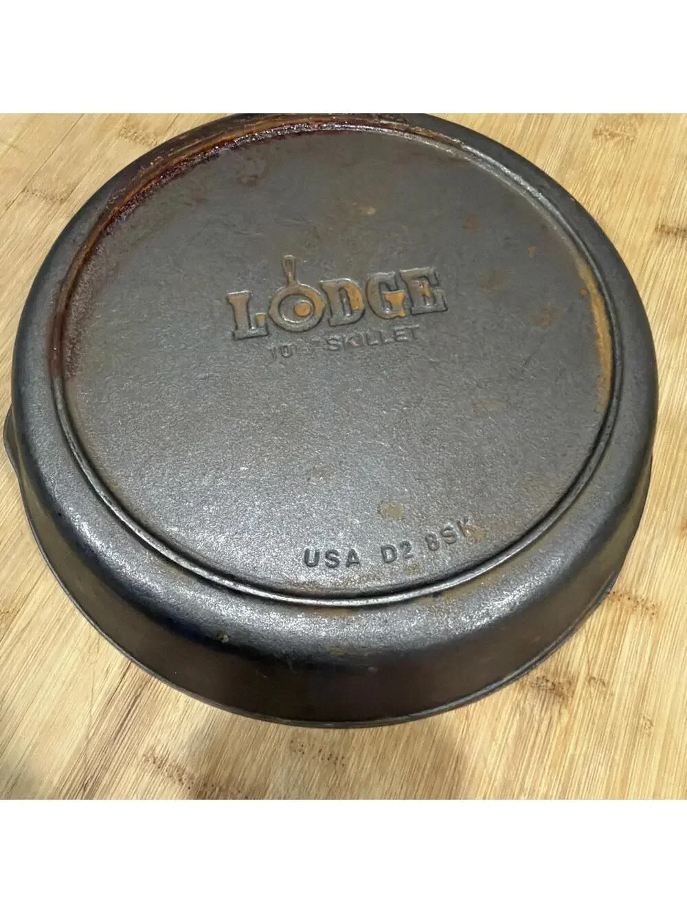 Vintage Three Notch Lodge 8SK Cast Iron Skillet USA D2 8SK 10 1/2